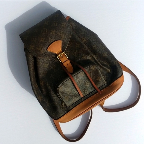 Louis Vuitton Monogram Montsouris MM Backpack - Picture 2 of 16